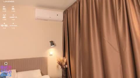 Call me Mia online show from November 23, 2025, 12:16 pm