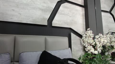 Snapshot of silknyx chatting on March 1, 2026, 1:35 pm silknyx online show from March 1, 2026, 1:35 pm