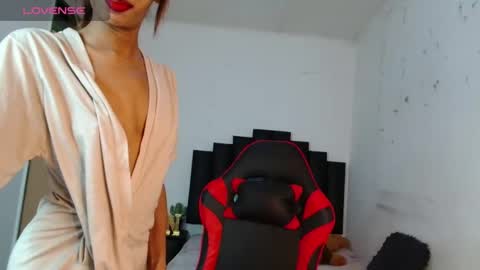 Snapshot of silky_indian69 chatting on October 4, 2025, 1:47 am  Niki  online show from October 4, 2025, 1:47 am