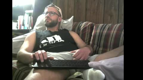 silu1027 online show from April 12, 2026, 7:19 pm