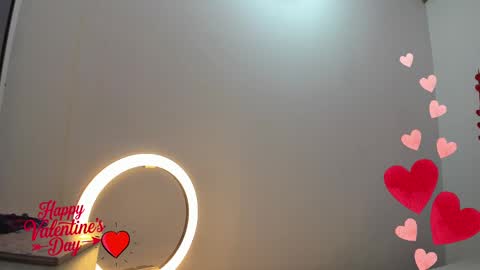 Snapshot of silvana_wenz chatting on February 13, 2025, 12:32 pm Silvana online show from February 13, 2025, 12:32 pm