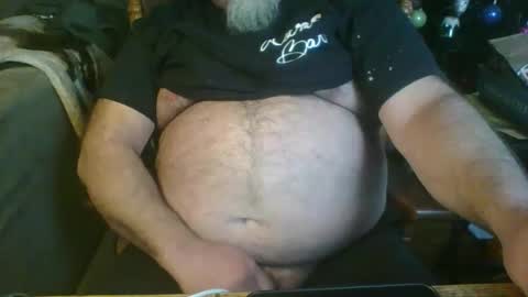 Snapshot of silverdadbod chatting on February 5, 2026, 2:43 pm silverdadbod online show from February 5, 2026, 2:43 pm