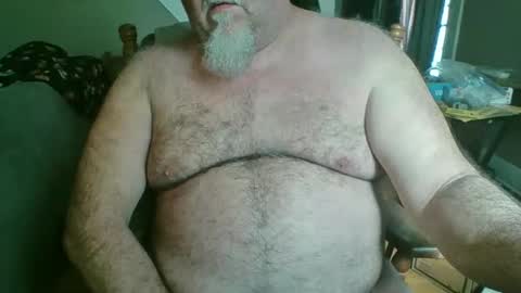 Snapshot of silverdadbod chatting on February 28, 2026, 5:47 pm silverdadbod online show from February 28, 2026, 5:47 pm