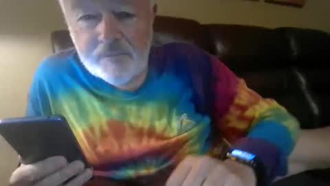 Daddy Bear online show from October 20, 2025, 10:49 am