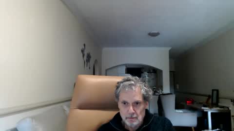 SilverFox online show from April 24, 2026, 6:49 am