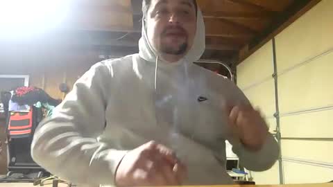 Snapshot of silverfox706 chatting on December 22, 2024, 5:45 am Jay Silverfox706 online show from December 22, 2024, 5:45 am