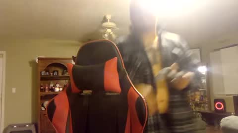 Snapshot of silverfox706 chatting on February 21, 2025, 6:40 am Jay Silverfox706 online show from February 21, 2025, 6:40 am