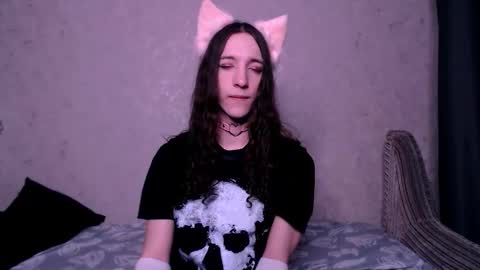 silvermuse online show from November 16, 2025, 2:17 am