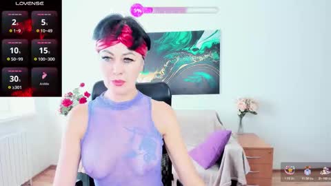 Silvia Wallec online show from October 30, 2025, 6:48 am