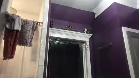 simi136 online show from April 27, 2026, 5:16 am