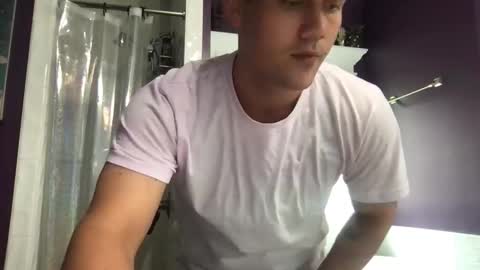 simi136 online show from April 27, 2026, 6:28 pm