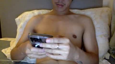 Snapshot of simon50012 chatting on February 11, 2026, 4:28 am TwinkSimon online show from February 11, 2026, 4:28 am