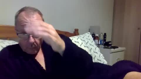 simon56691 online show from September 18, 2025, 6:32 pm