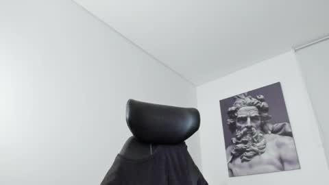 Snapshot of simon_leon01 chatting on April 24, 2026, 1:19 am simon_leon01 online show from April 24, 2026, 1:19 am
