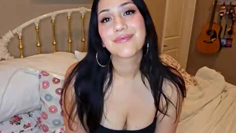 simonesighren online show from April 11, 2026, 4:50 am