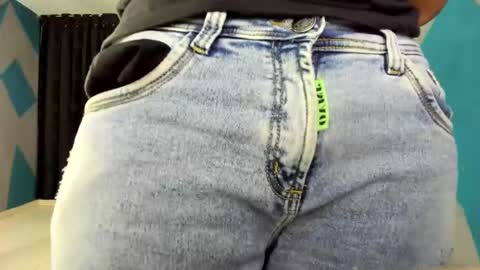 Snapshot of simonkeler chatting on December 2, 2024, 6:41 am SIMON KELER online show from December 2, 2024, 6:41 am