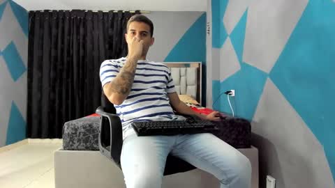 Snapshot of simonkeler chatting on December 3, 2024, 11:46 pm SIMON KELER online show from December 3, 2024, 11:46 pm