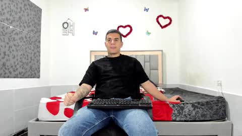 Snapshot of simonkeler chatting on October 5, 2025, 11:08 am SIMON KELER online show from October 5, 2025, 11:08 am