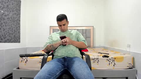 SIMON KELER online show from November 29, 2025, 4:26 am