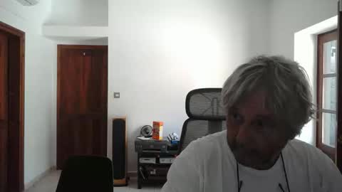 Simon online show from April 17, 2026, 10:07 am