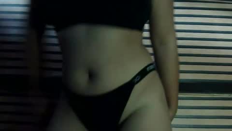 simply_y0urs online show from January 15, 2025, 7:05 am