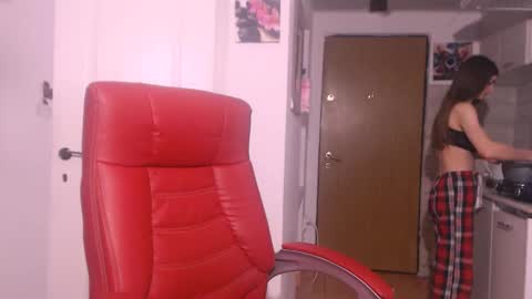 simyhvn online show from October 23, 2025, 4:50 pm