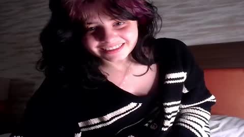 Sincerelyneon online show from April 6, 2026, 11:11 am