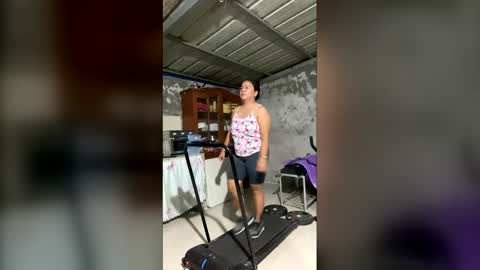 Snapshot of sinfullwife6969 chatting on February 10, 2026, 11:58 am sinfullwife6969 online show from February 10, 2026, 11:58 am