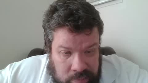 Snapshot of singledude_69 chatting on December 28, 2024, 6:29 pm SingleDude 69 online show from December 28, 2024, 6:29 pm