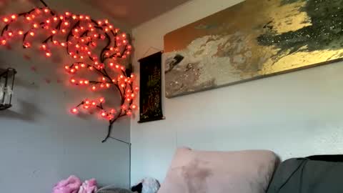 singlesexymom online show from October 21, 2025, 7:47 pm