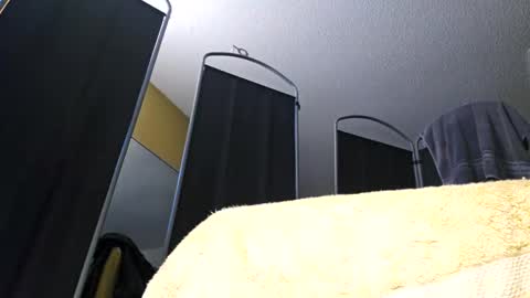 Snapshot of sinseason chatting on March 4, 2025, 9:40 am Sinseason online show from March 4, 2025, 9:40 am