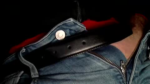 Snapshot of sinthesi chatting on January 2, 2025, 4:24 pm Alex online show from January 2, 2025, 4:24 pm