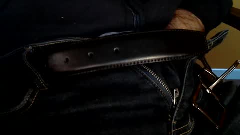 Snapshot of sinthesi chatting on January 12, 2025, 7:32 am Alex online show from January 12, 2025, 7:32 am