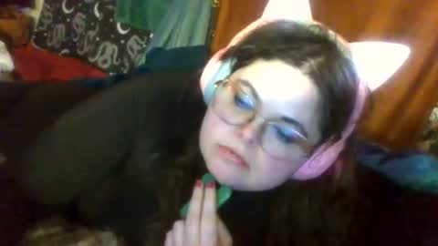 Siofra online show from December 1, 2025, 8:36 pm