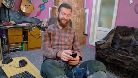 I am The Fourth and only Sir. Pelo online show from November 24, 2025, 11:21 am