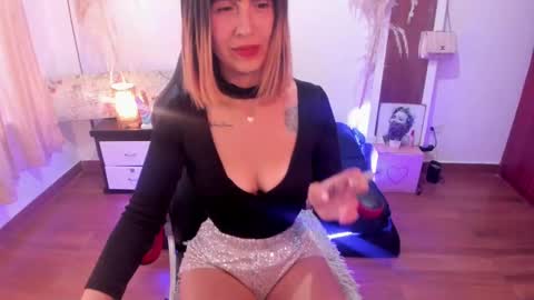 sirax66 online show from October 7, 2025, 9:12 pm
