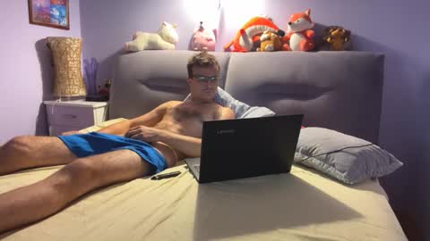 Snapshot of sirena2025 chatting on September 18, 2025, 4:09 pm sirena2025 online show from September 18, 2025, 4:09 pm