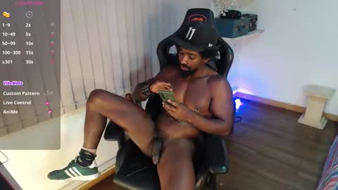 siriss_boyrag online show from December 4, 2025, 1:48 am