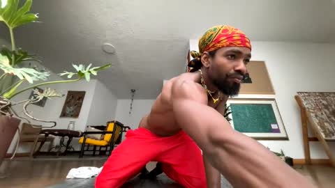 siriss_boyrag online show from February 18, 2026, 1:40 pm