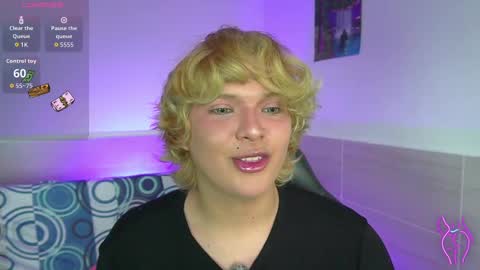 Snapshot of sirius_angels chatting on October 3, 2025, 7:55 pm Sirius angels online show from October 3, 2025, 7:55 pm