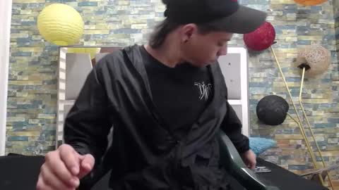 SIR RYANT online show from December 4, 2024, 12:25 pm