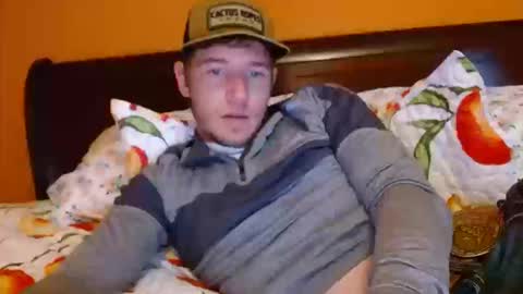 Snapshot of siscohater chatting on October 14, 2025, 12:00 am James online show from October 14, 2025, 12:00 am
