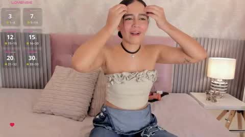 Snapshot of sisi_rosex chatting on April 24, 2026, 1:13 pm Shopia online show from April 24, 2026, 1:13 pm