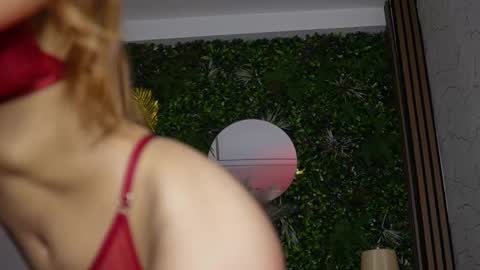 Dee online show from March 18, 2026, 8:56 pm