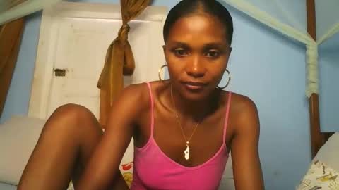 Sissi0325 online show from February 17, 2026, 6:32 am