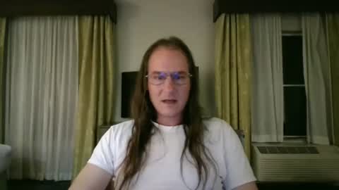 Snapshot of sissybriana420 chatting on October 17, 2025, 2:59 am Briana online show from October 17, 2025, 2:59 am