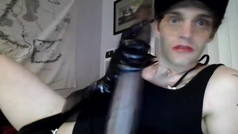 sissyemmalauren online show from October 4, 2025, 1:14 am