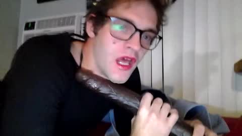 sissyemmalauren online show from October 16, 2025, 3:40 am