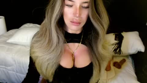 Snapshot of sizzling_cassie130 chatting on July 2, 2026, 3:23 am Cassie online show from July 2, 2026, 3:23 am