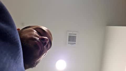 sjtea1717 online show from April 13, 2026, 7:25 am